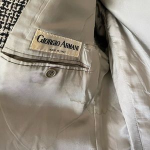 This was my first Armani sport coat. It’s in good condition for a vintage Armani